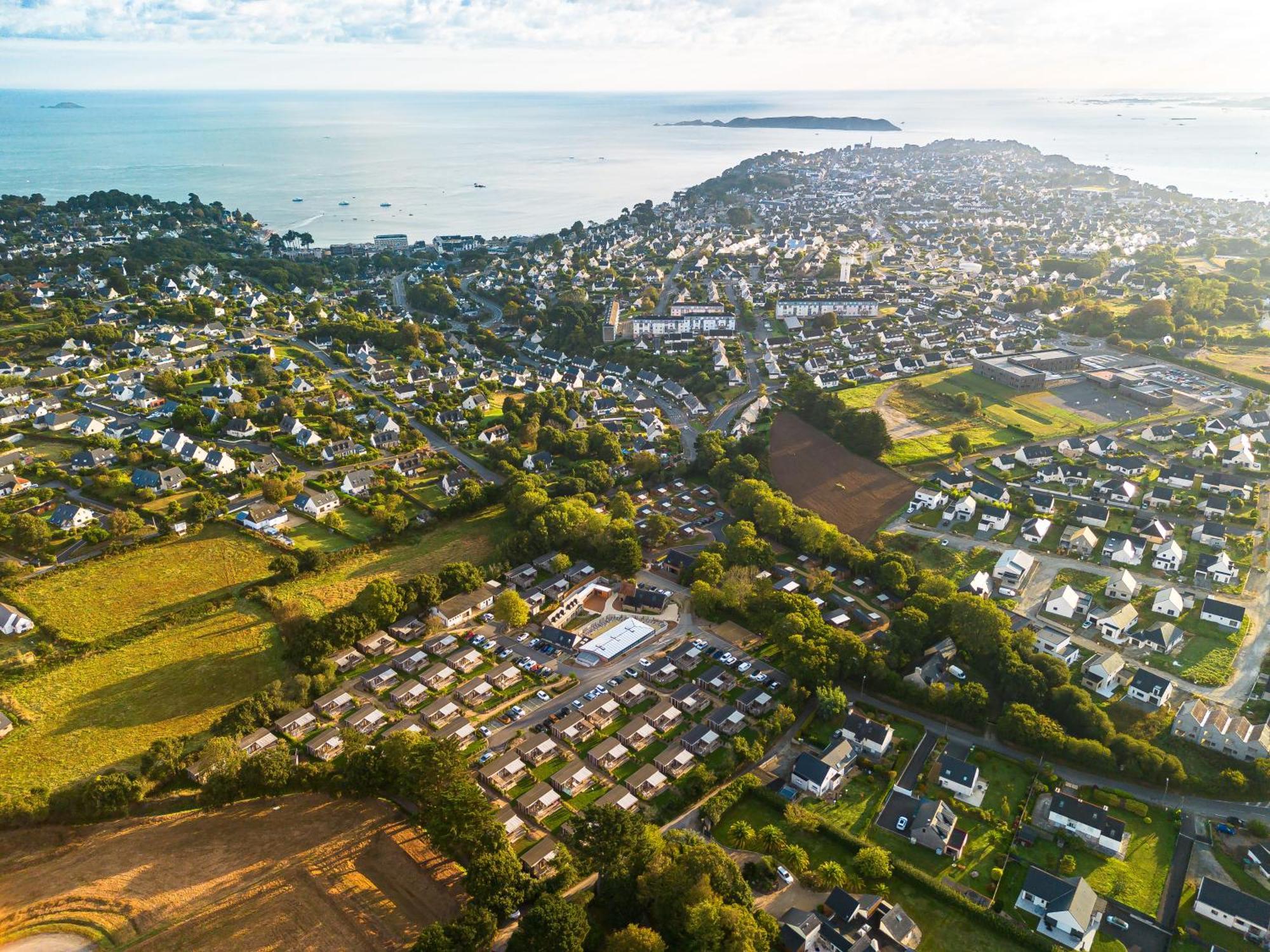 Camping Maeva Respire Le Village Perrosien Exterior foto